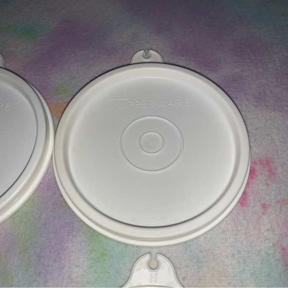 4 Tupperware Round Bowl Lids 733 Replacement Pieces - Picture 6 of 7